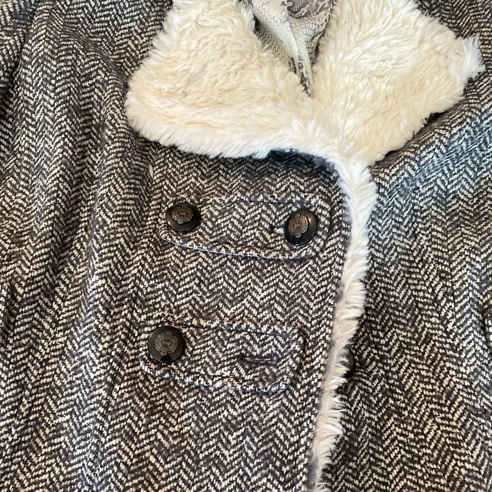 Guess Women’s size Large Jacket